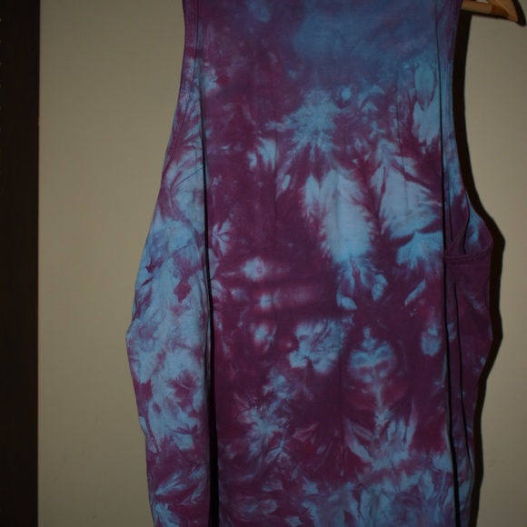 Men’s Tanktop - Picture 2 of 3